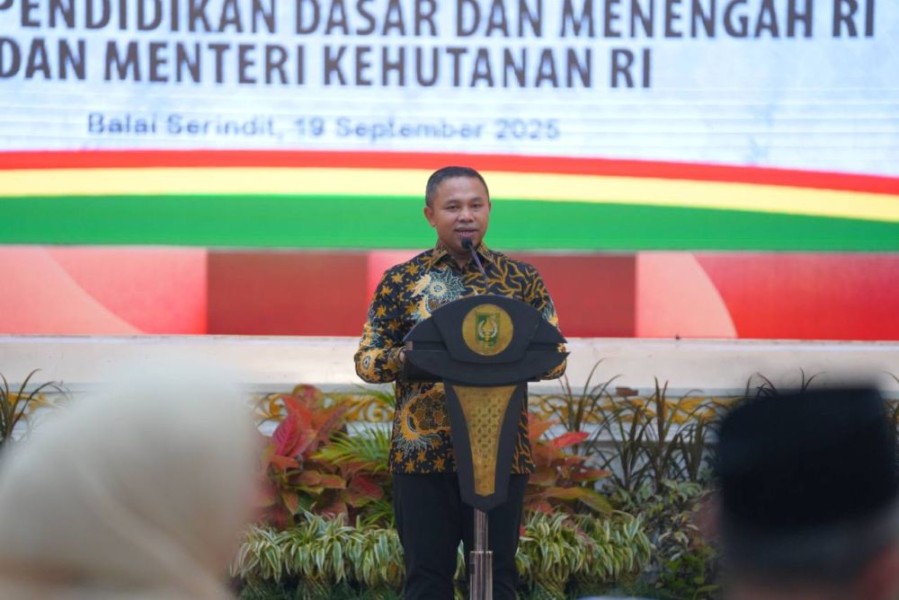 Gubri Abdul Wahid: Tak Boleh Ada Anak Riau Putus Sekolah