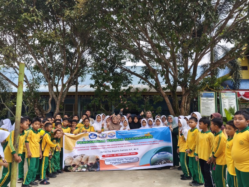 ITP2I Ubah Sisa Makanan MBG Jadi Pupuk Organik, Kenalkan Maggot BSF di SDN 012 Terusan