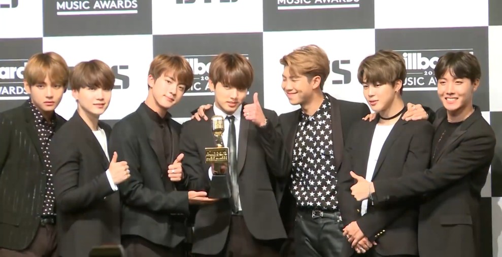 BTS Siap Gelar Tur Terbesar K-Pop, Tiket Amerika-Eropa Sold Out
