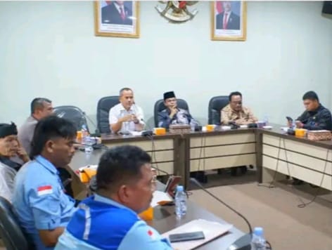 Komisi III DPRD Rohul Gelar RDP Bahas Permasalahan Ketenagakerjaan Bersama Perusahaan dan Serikat Pekerja