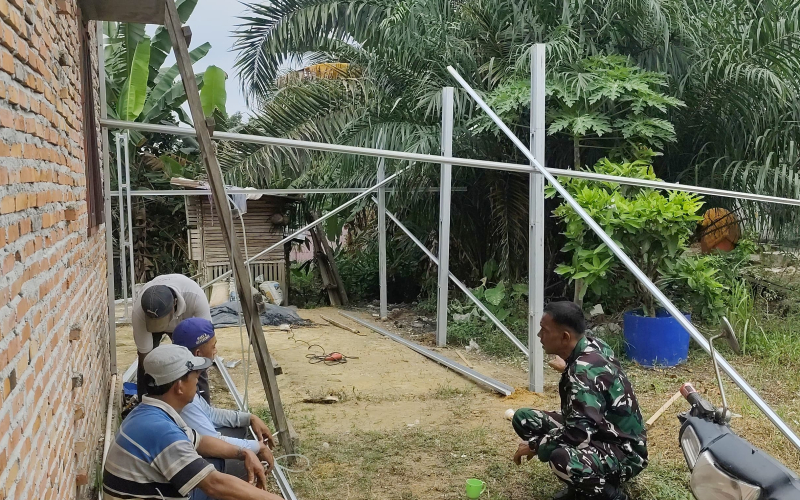 Jalin Sinergi Wilayah, Babinsa Gelar Komunikasi Sosial di Sungai Sembilan