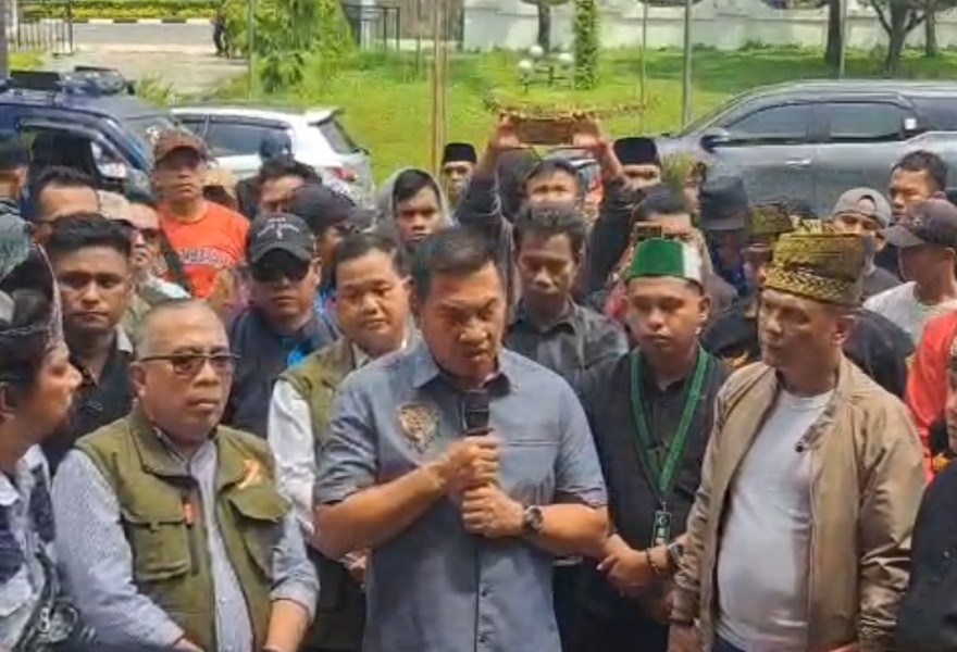 Tantangan Duel di LAMR Picu Sorotan, Konflik Suparman–Iwan Pansa Diseret ke Jalur Adat dan Hukum