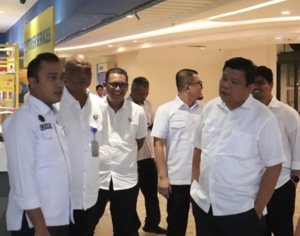 Pengusaha Ritel Abaikan Perwako Pekanbaru Soal Larangan Gunakan Kantong Plastik