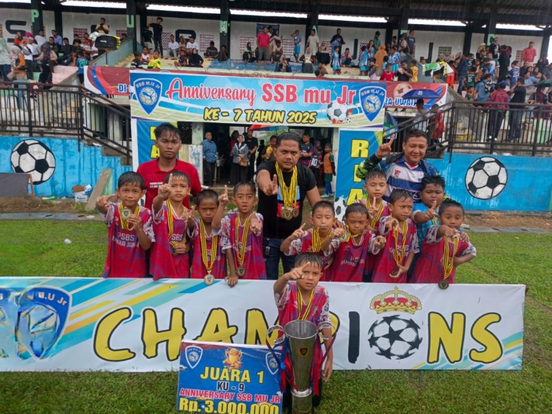 Kampar Junior FA U-9 Bungkam SSB Mandala 4-0, Juara Festival MU Sumatera Cup!