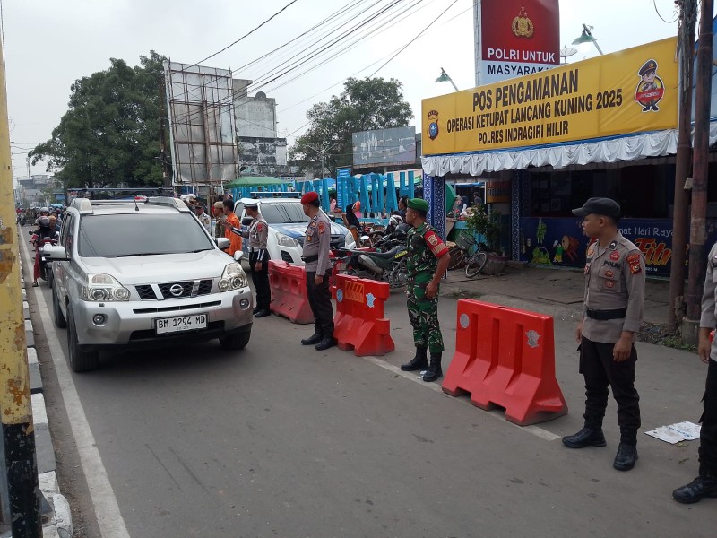 Personel Kodim 0314/Inhil Berikan Pengamanan Operasi Ketupat Lancang Kuning