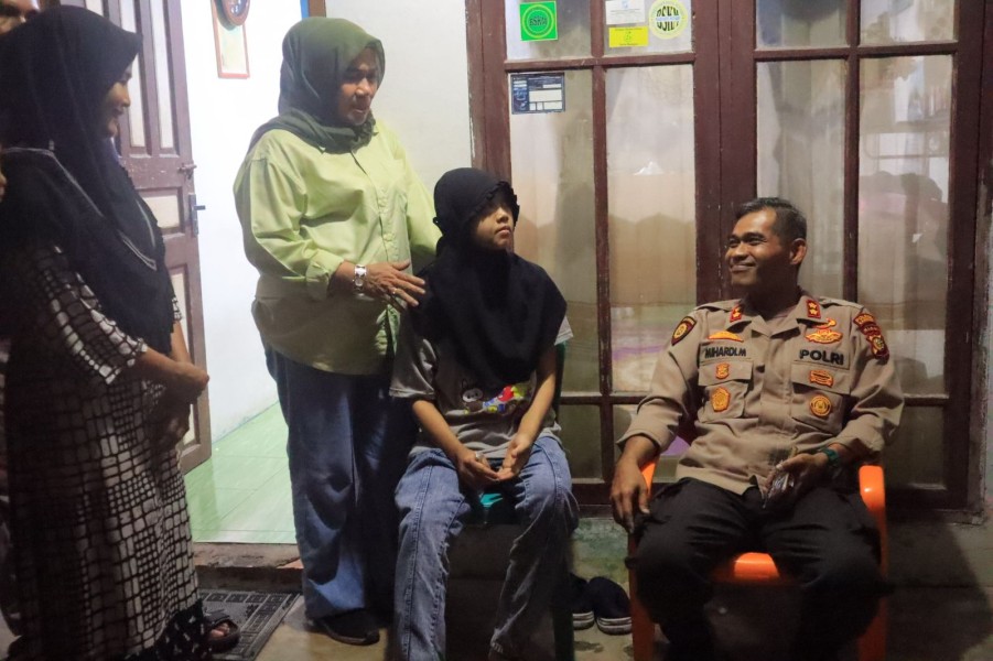 Kapolres Kampar Angkat Korban KDRT Viral Jadi Anak Asuh