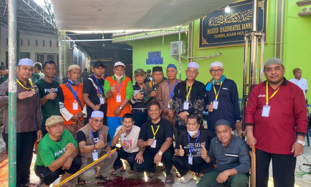 Pecahkan Rekor Qurban di Inhil, Masjid Raudhatul Jannah Kayu Jati Sembelih 40 Ekor Hewan Qurban pada Idul Adha 1447 H