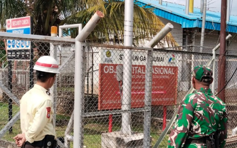 Babinsa Koramil 01/Dumai Patroli Offtake Station PGN, Jaga Objek Vital Nasional
