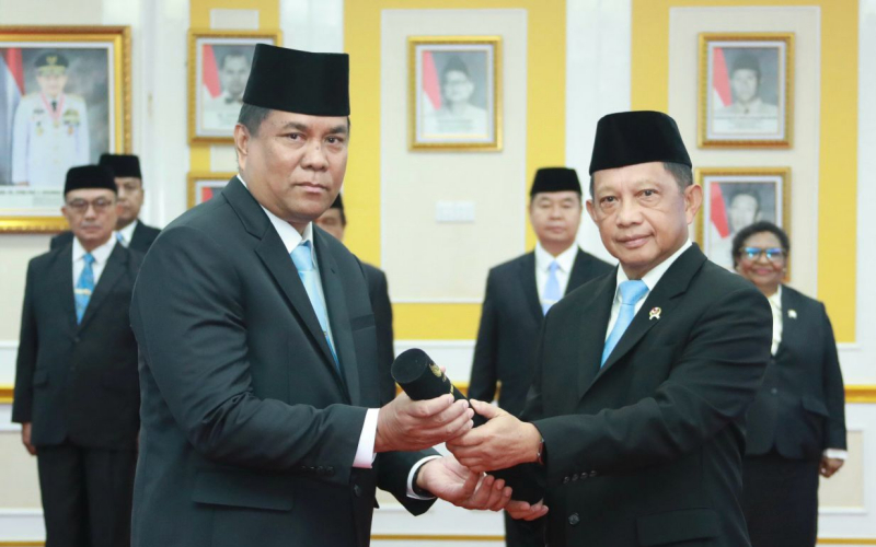 Mendagri Lantik Halilul Khairi sebagai Rektor IPDN