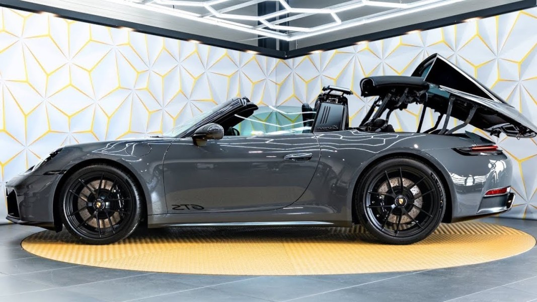 Spesifikasi dan Harga Porsche 911 2025  Targa 4 GTS, Supercar Ikonik!