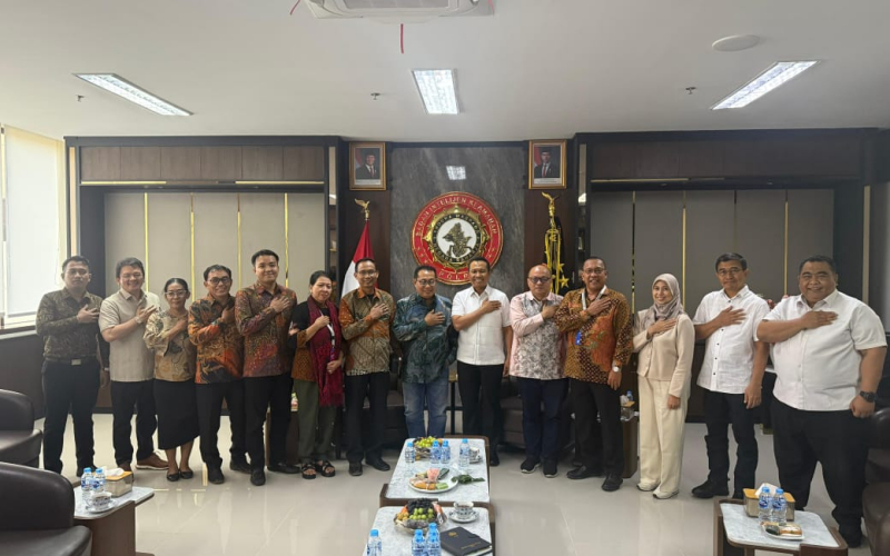 Ketum SMSI Pusat Temui Kabaintelkam Polri: Bahas Media Siber yang Profesional dan Berkesinambungan