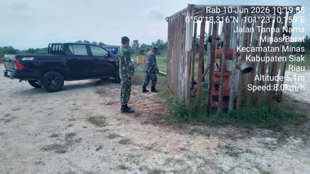 Babinsa Pelda Benriyadi Pimpin Patroli Penguatan Binter SKK Migas PT PHR di Wilayah Minas