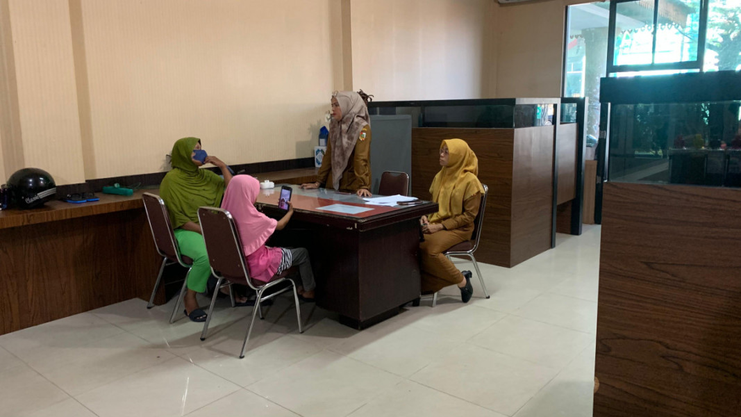 Viral, Dinsos Pekanbaru Amankan Ibu yang Suruh Anaknya Mengemis, Idrus: Pelaku Warga Kubang