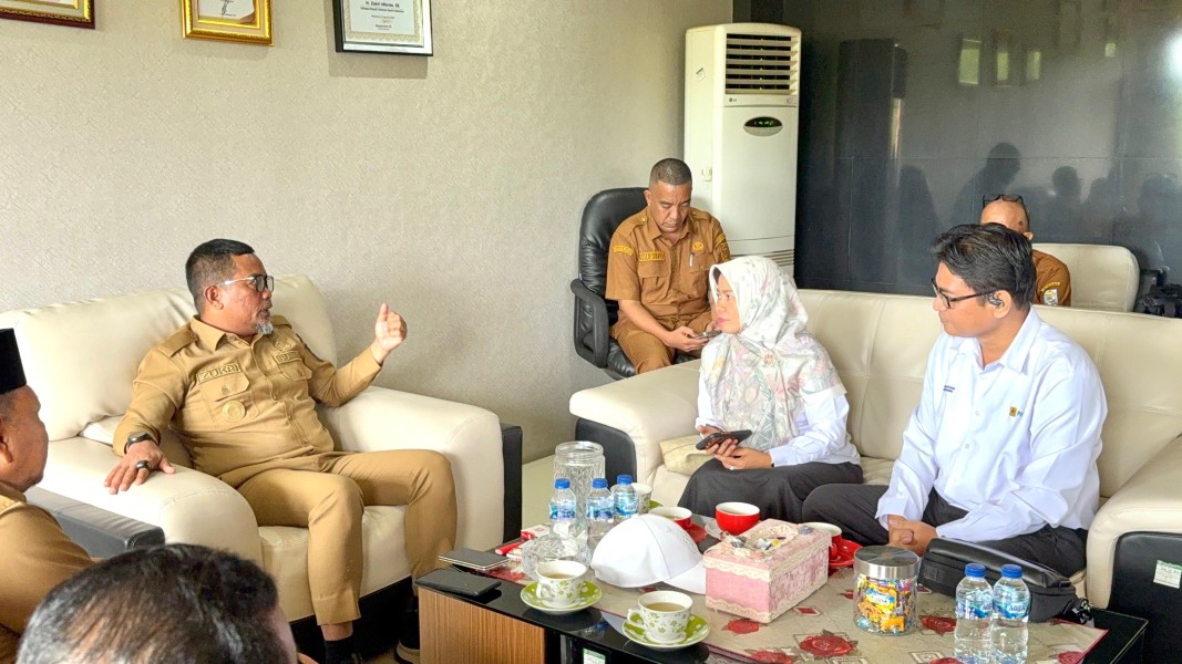 Langkah Nyata Menuju Listrik 24 Jam di Pulau Mendol Pelalawan