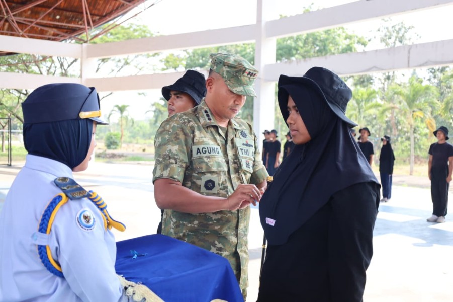 Danlanal Dumai Cetak Generasi Maritim Berkarakter, Taruna Poltek KP Dibekali Wawasan Kebangsaan