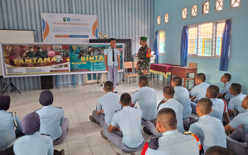 TNI AD Buka Peluang Karier, Puluhan Siswa SMK Pelayaran Hang Tuah Dumai Ikuti Sosialisasi Casis