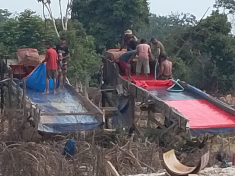Puluhan Titik PETI di Semelinang Tebing Masih Beroperasi, Warga Minta Kapolda Riau Turun Tangan