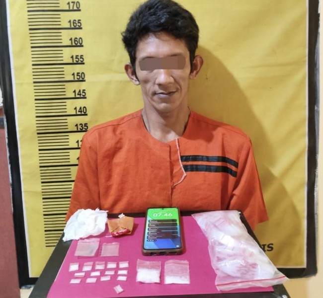 Polsek Rengat Barat Grebek Rumah di Kelurahan Pematang Reba, 1 Tersangka Berhasil Diringkus