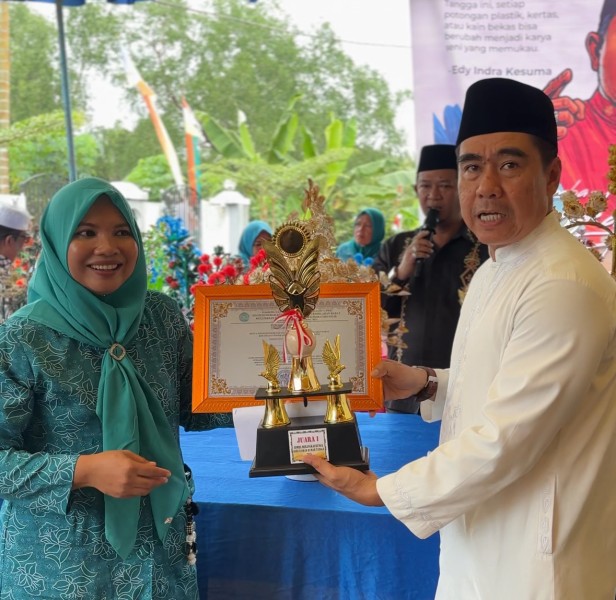 Maulid Nabi di Kuala Muda Kecil Dimeriahkan Festival Bunga dari Limbah Rumah Tangga