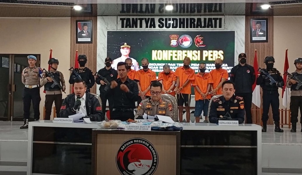 Tersangka Sempat Kabur, Polres Bengkalis Gagalkan Penyelundupan Sabu 5,8 Kg