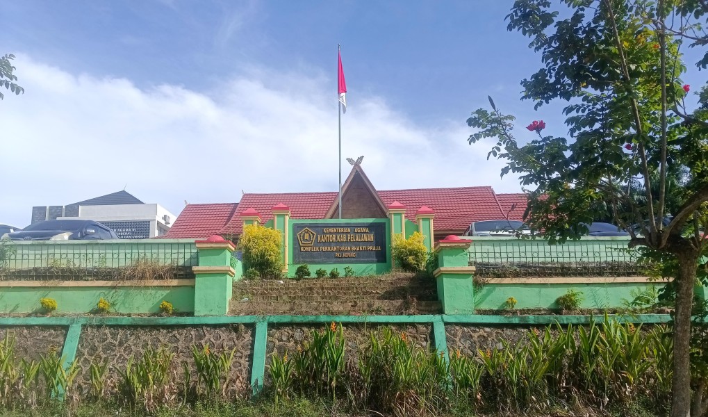 Instruksi Nyeleneh Kakanmenag Pelalawan, Bukannya Bersyiar Malah Berkaraoke