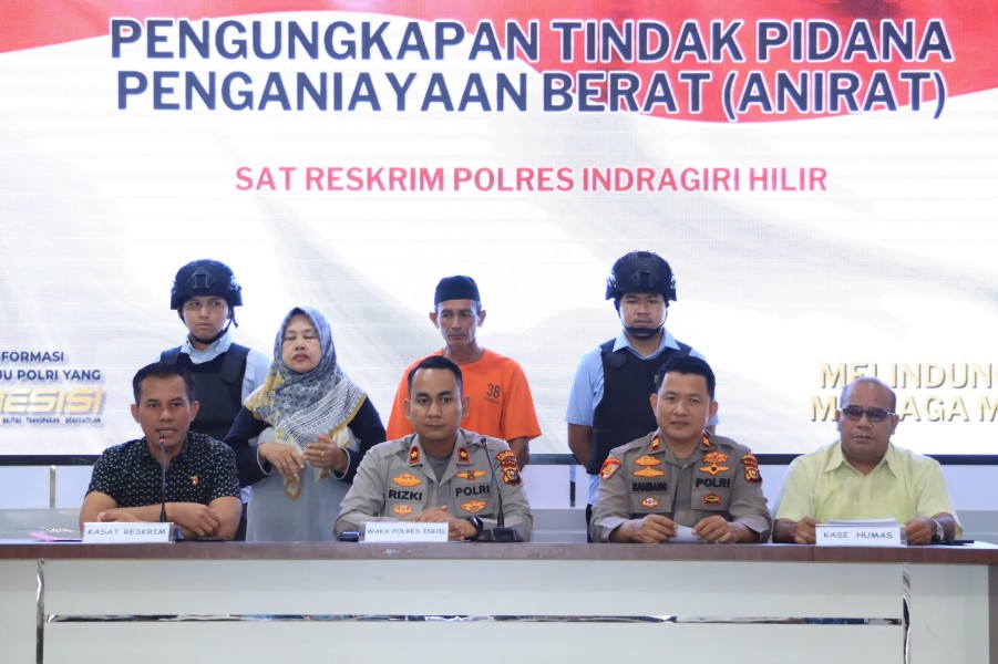 Dendam Lama Berujung Parang: Warga PNS Dibacok Saat Sarapan, Pelaku Ditangkap Polres Inhil