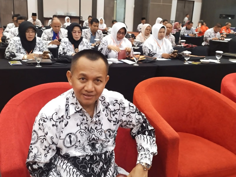 Ketika Topeng Dirobek Waktu