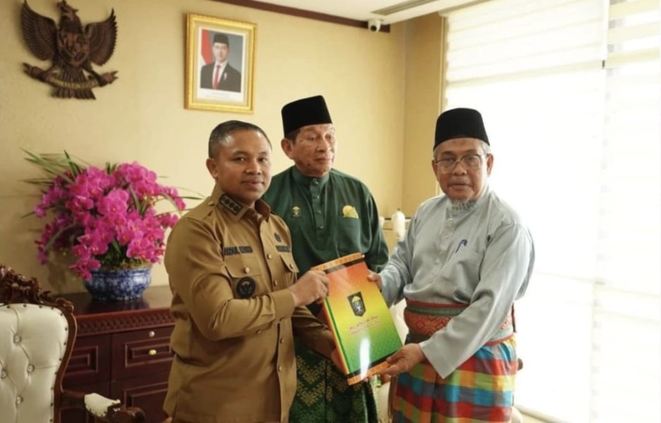 Dukung Gagasan dari LAMR, Gubri: Budaya Harus Jadi Fondasi Pembangunan Riau