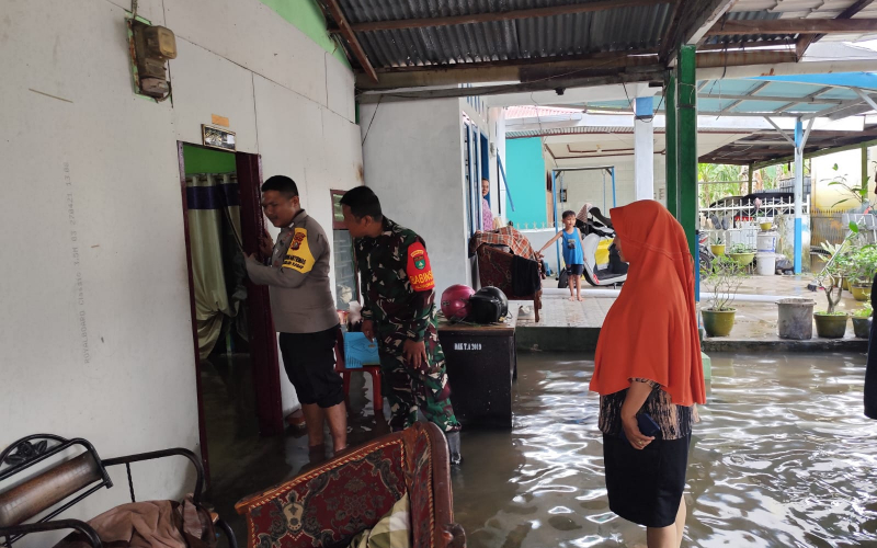 Kodim 0320 Dumai Turun Lapangan Tinjau Banjir di Kelurahan Buluh Kasap