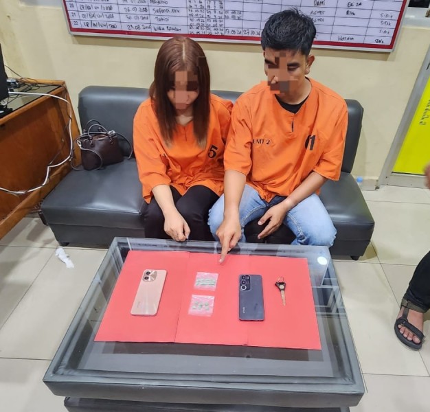 Dua Orang Diamankan, Polisi Sita 16 Butir Diduga Pil Ekstasi di Kost Dumai