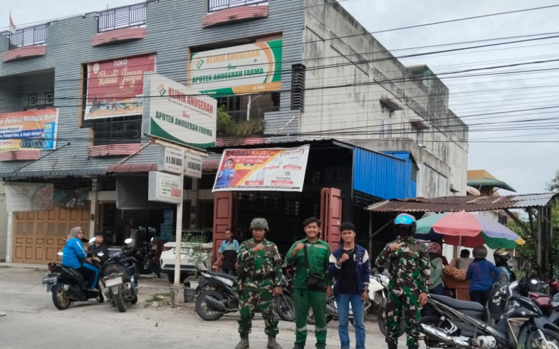 Babinsa Koramil 01 Dumai Gelar Patroli Harkamtibmas Jelang Akhir Pekan