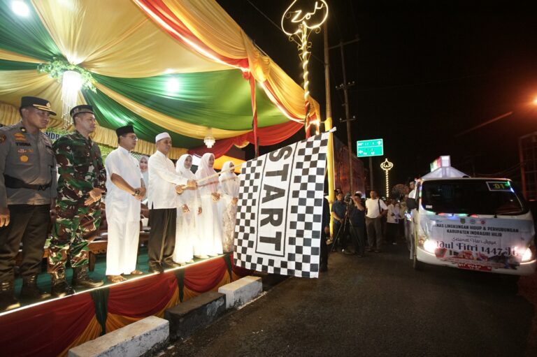 Bupati Inhil Lepas Peserta Pawai Takbir Idul Fitri 1447 Hijriah