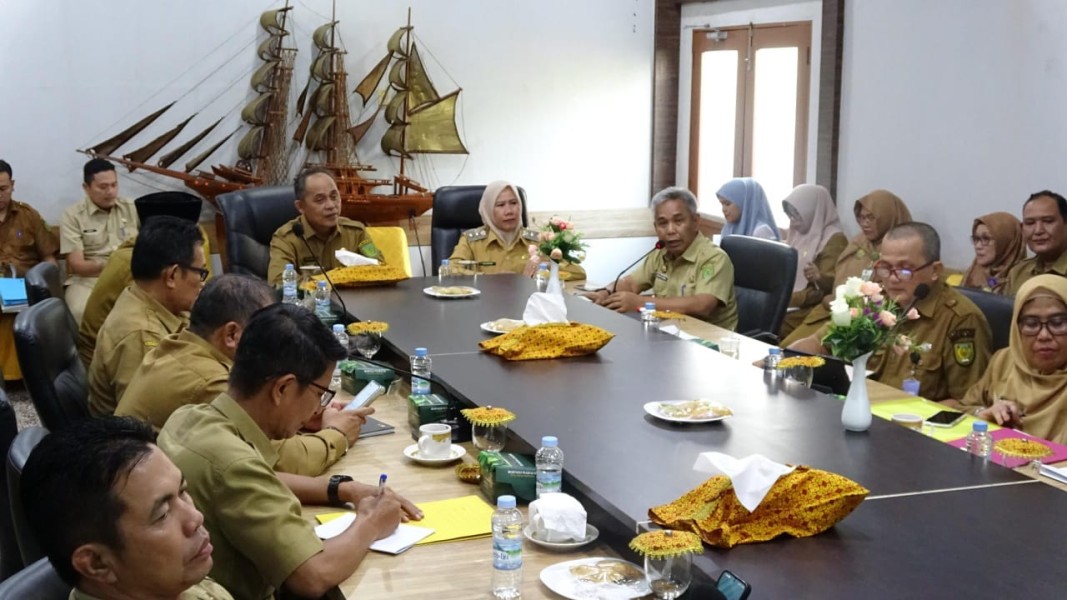 Bupati Inhil Pimpin Rapat Pengelolaan BLUD RSUD Tembilahan