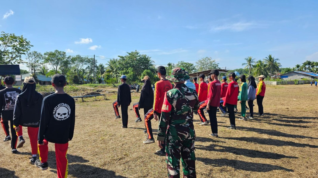 Babinsa Koramil 06/Kateman Latih Paskibraka: Tanamkan Jiwa Nasionalisme Sejak Dini