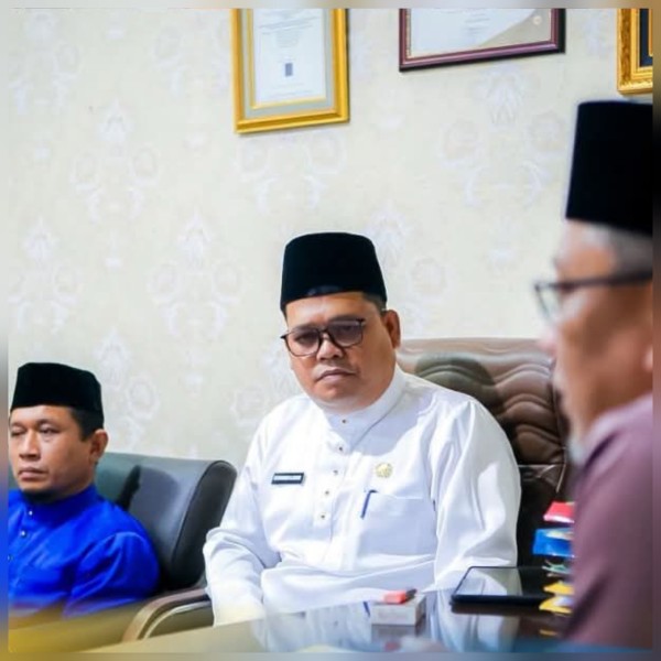 Sekda Dumai Pimpin Rapat Kerja Disnaker, Fokus Penguatan SDM dan Optimalisasi Tenaga Kerja Lokal