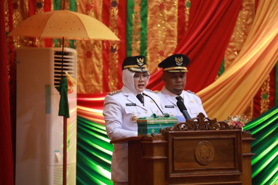 Afni Z Ukir Sejarah, Bupati Perempuan Pertama Siak Resmi Dilantik Untuk Periode 2025-2030