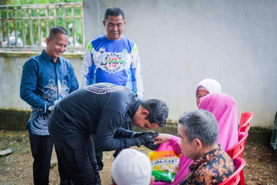 Polres Rokan Hulu Turun Langsung: Bagi Sembako hingga Patroli Karhutla, Pastikan Rambah Zero Hotspot