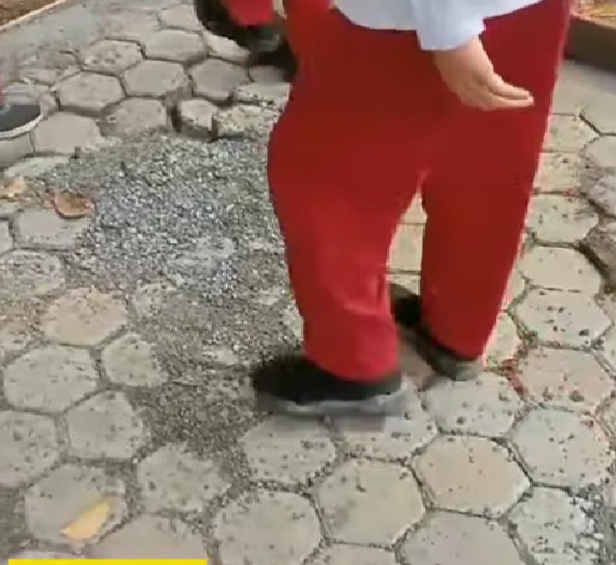 Proyek Siluman di SD 053/III Koto Patah? Paving Block Asal Jadi, PPK Dinas Pendidikan Kerinci Disorot