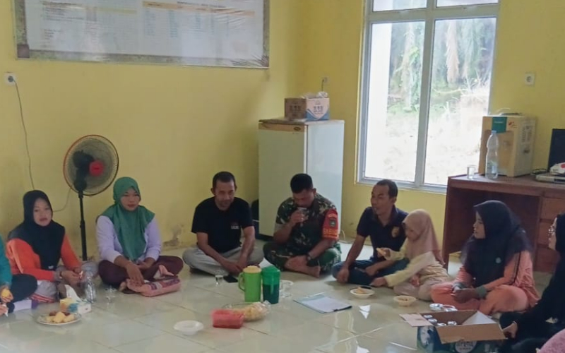 Babinsa Guntung Hadiri Silaturahmi PKK dan Posyandu, Bahas Program Kerja Pemberdayaan Warga