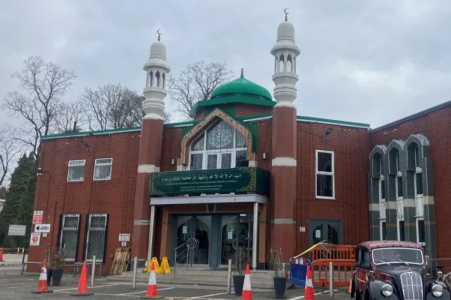 Pria Bersenjata Masuk Masjid di Inggris, PM Keir Starmer Beri Pernyataan Tegas