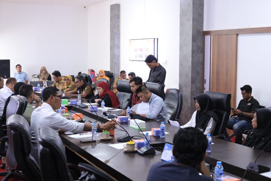 Komisi II DPRD Kepulauan Meranti Gelar Hearing Bahas Kelangkaan Beras Bersama Aktivis Meranti Peduli Pangan