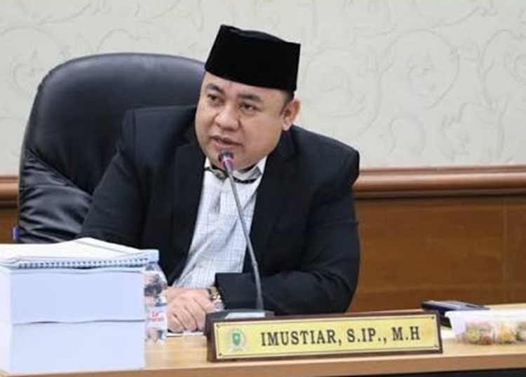 Imustiar Resmi Pimpin Fraksi Golkar DPRD Riau