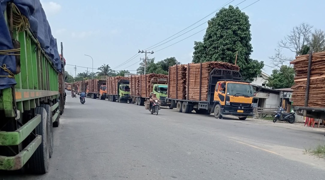 Kemacetan Mengular di Jalan Lintas Minas–Perawang, Aksi Warga Masuki Hari Kedua