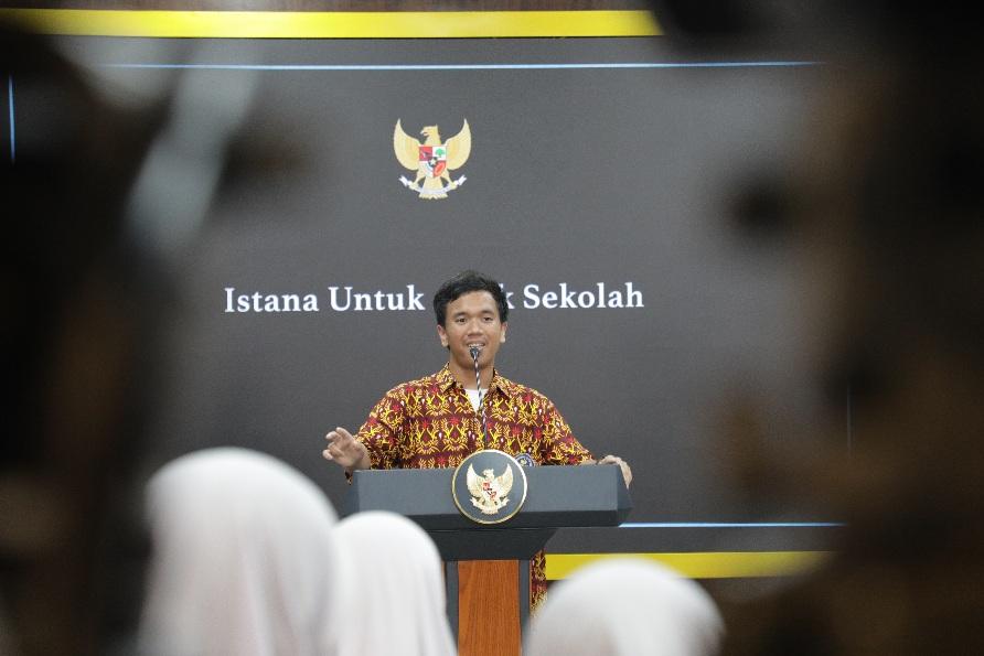 Guru SMA 2 Jakarta Apresiasi Program Istana untuk Siswa: Bangga, Edukatif, dan Inspiratif