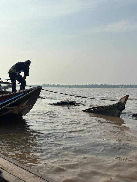Nyaris Petaka! Speedboat Tabrak Pompong di Sungai Indragiri