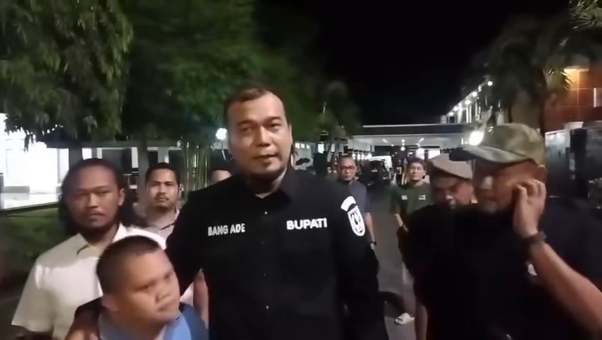 KPK Geledah Kantor dan Rumah Dinas Bupati Inhu, Ade Agus Hartanto Akui Dimintai Keterangan