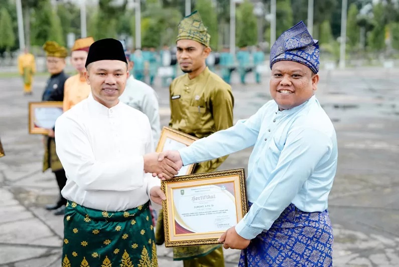 Guru dan Siswa SMAN 1 Kateman Harumkan Inhil di Ajang Pendidikan Riau
