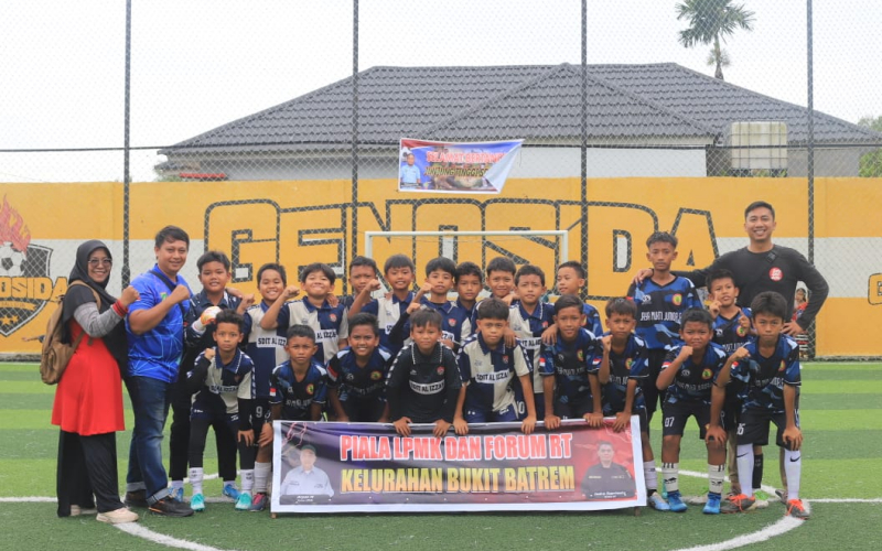 SDN 20 Jayamukti Angkat Trofi LPMK dan Forum RT Cup, SDIT Al-Izzah Runner-Up