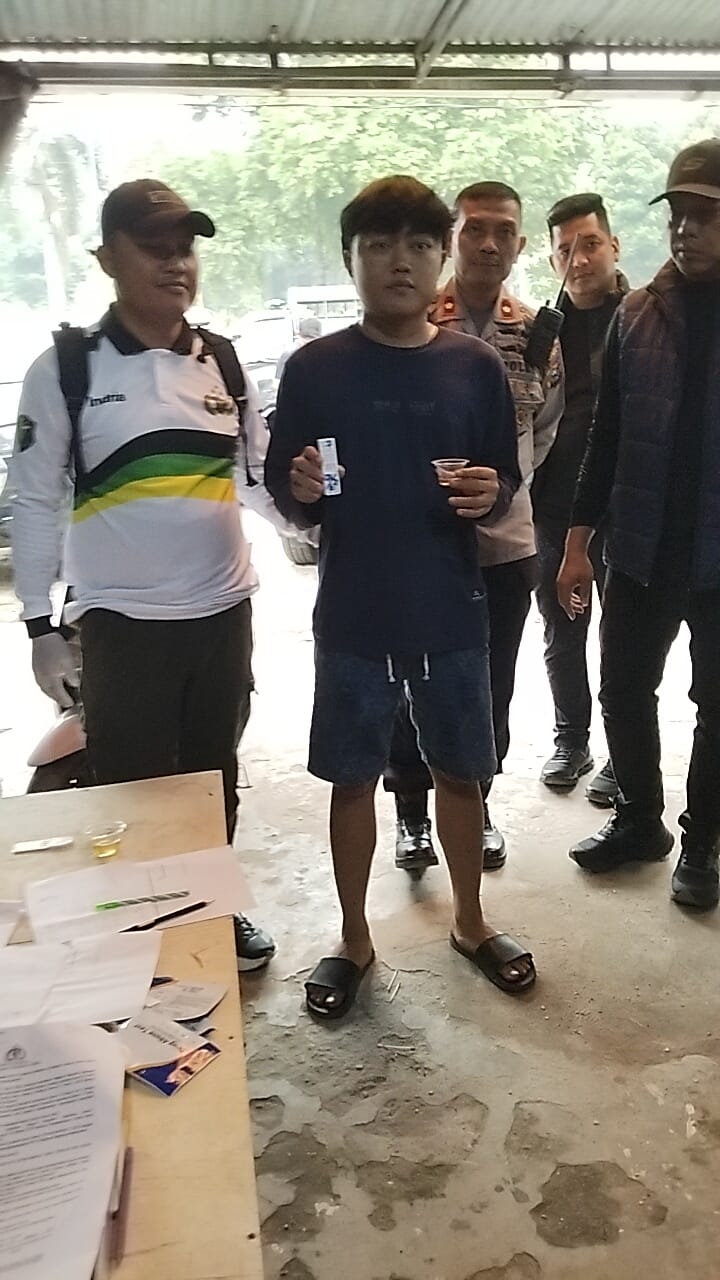 Salon Dian dan Kosan Aseng Multi Top Disasar Razia, Lima Orang Positif Ekstasi