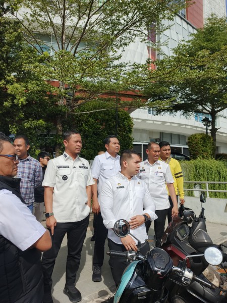 Tarif Parkir Resmi Turun, Warga Pekanbaru Rasakan Langsung Dampaknya
